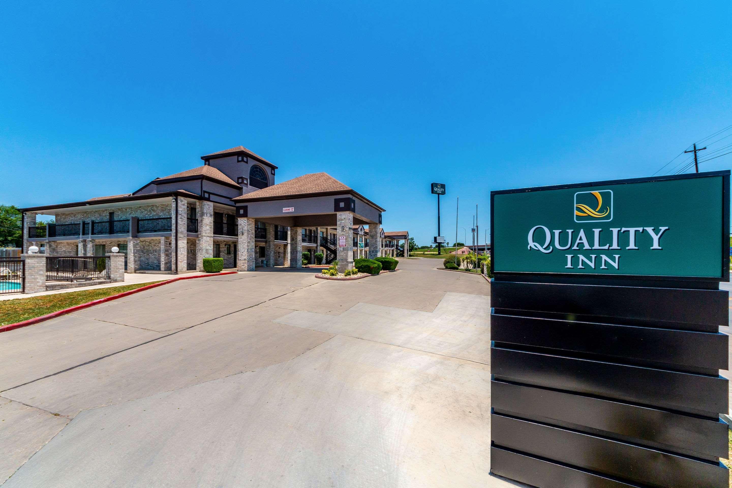 Quality Inn I-10 East Near Frost Bank Center San Antonio Esterno foto